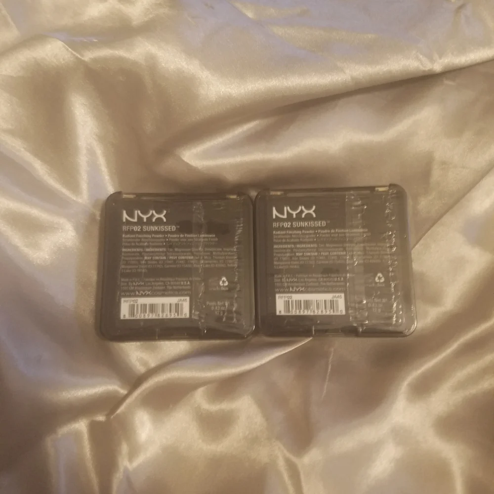 New in Package NYX Sunkissed Finushing Powder set of 2